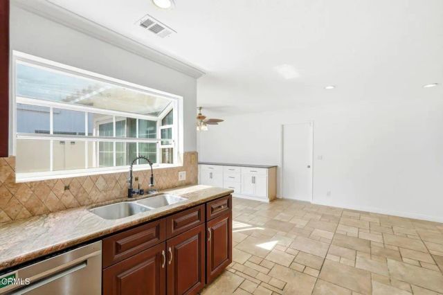 2082 Belgrave Court, Simi Valley, CA 93063