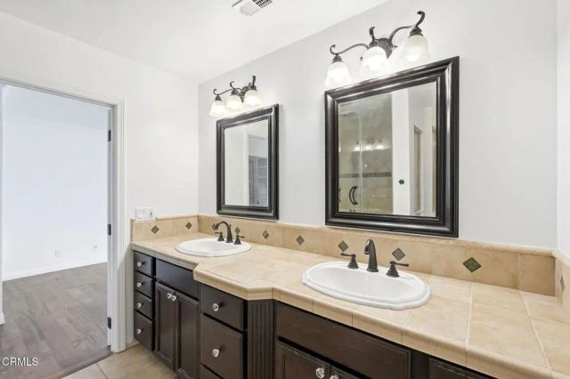 2082 Belgrave Court, Simi Valley, CA 93063