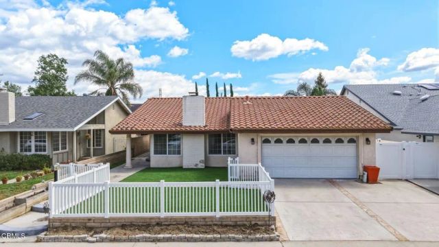 2082 Belgrave Court, Simi Valley, CA 93063