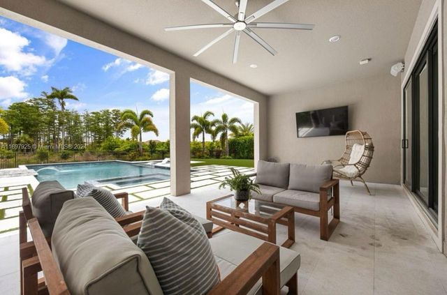 141 Cinder Dunes Pt, Jupiter, FL 33478