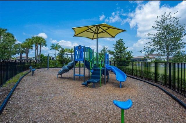 141 Cinder Dunes Pt, Jupiter, FL 33478