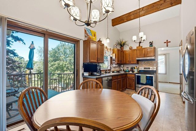719 Wexford WAY, Hartland, WI 53029