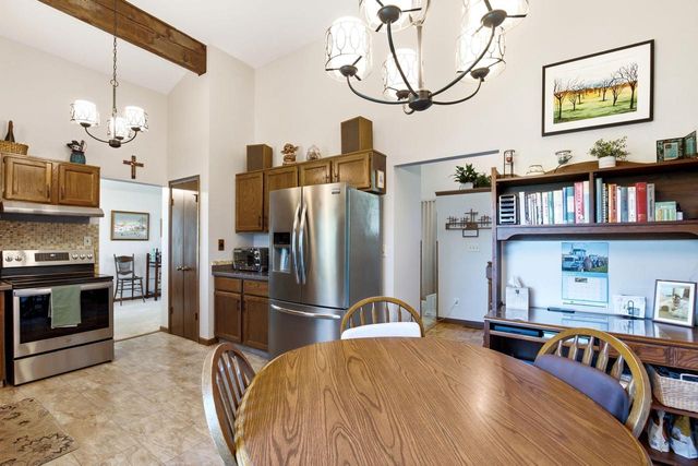 719 Wexford WAY, Hartland, WI 53029
