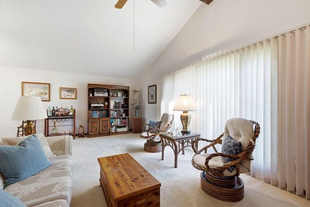 719 Wexford WAY, Hartland, WI 53029