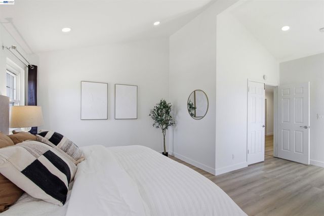 6010 Peppertree Ct, Newark, CA 94560