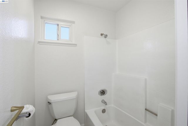 6010 Peppertree Ct, Newark, CA 94560