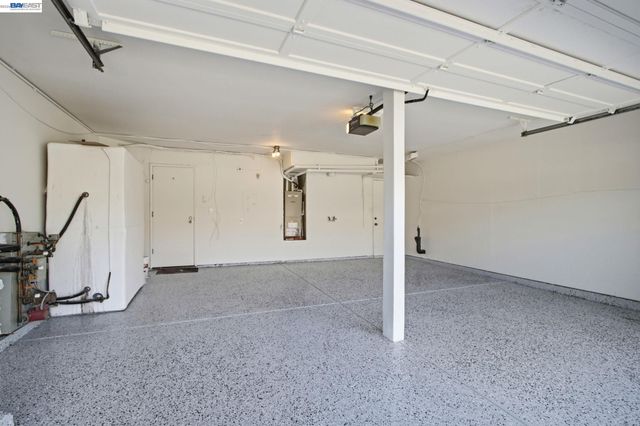 6010 Peppertree Ct, Newark, CA 94560