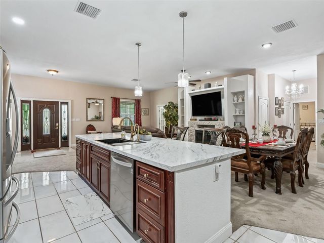 7157 KNOXVILLE DR, Webster, FL 33597