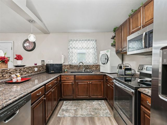 7157 KNOXVILLE DR, Webster, FL 33597