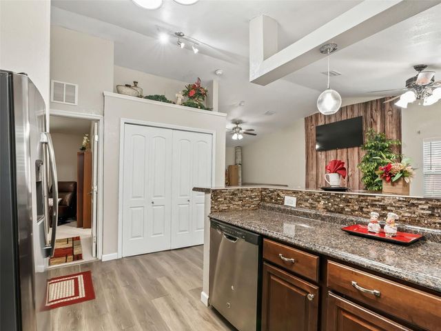 7157 KNOXVILLE DR, Webster, FL 33597