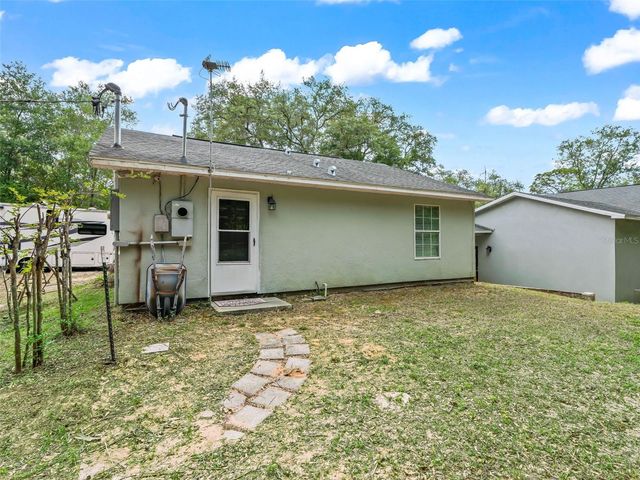 7157 KNOXVILLE DR, Webster, FL 33597