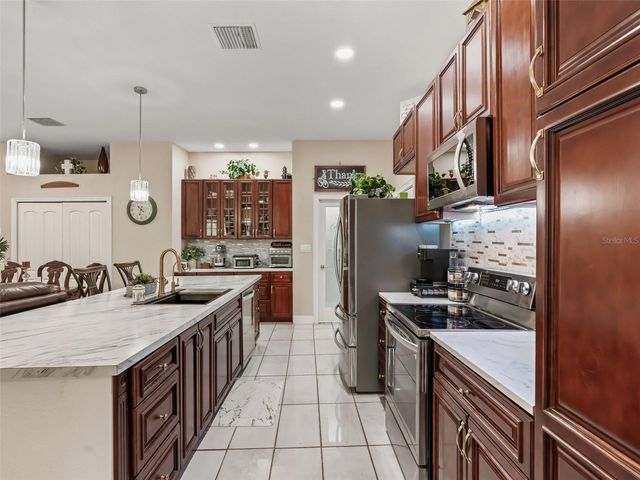 7157 KNOXVILLE DR, Webster, FL 33597