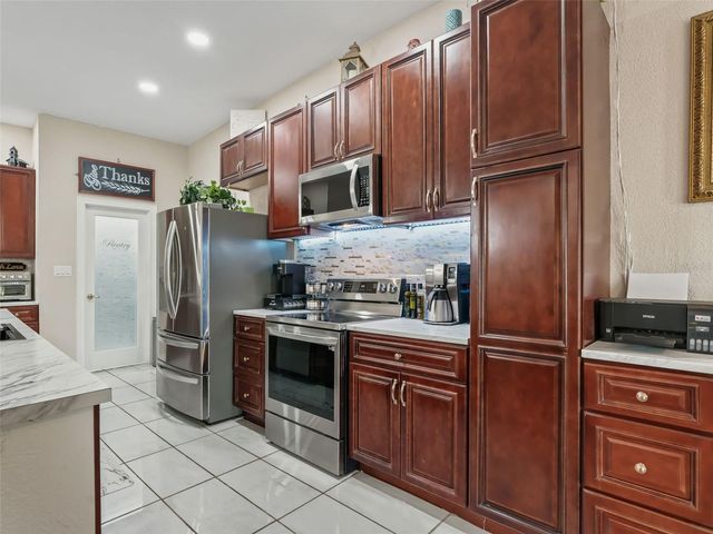7157 KNOXVILLE DR, Webster, FL 33597
