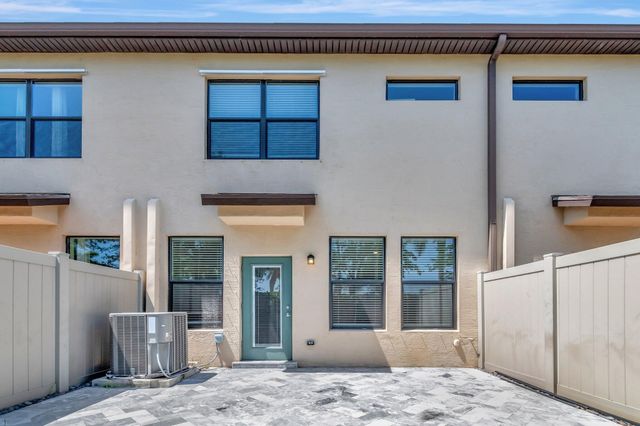 2854 Bard Street, Palm Springs, FL 33406