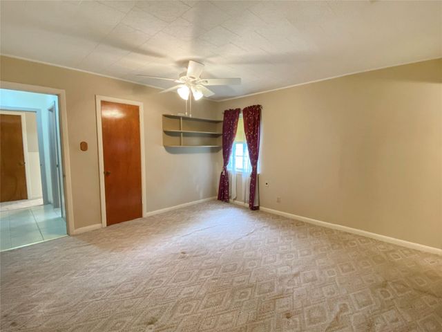 632 Kyle Street, Angleton, TX 77515