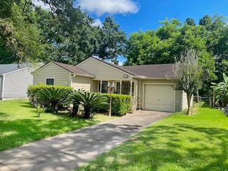 632 Kyle Street, Angleton, TX 77515