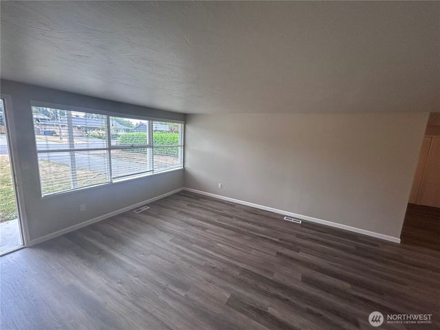 8606 Haviland Avenue SW, Lakewood, WA 98498