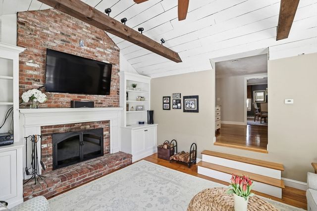 23 John Neil Dr, Norwell, MA 02061