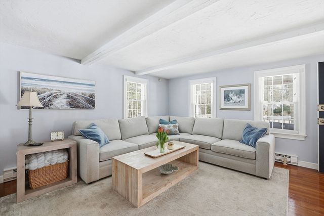 23 John Neil Dr, Norwell, MA 02061