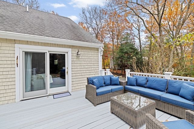 23 John Neil Dr, Norwell, MA 02061