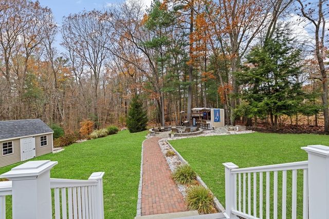 23 John Neil Dr, Norwell, MA 02061