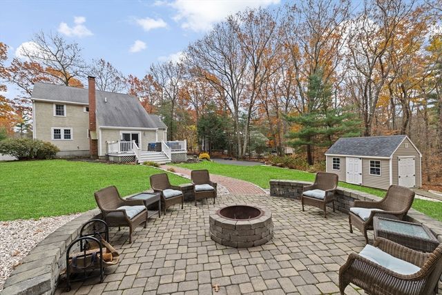 23 John Neil Dr, Norwell, MA 02061