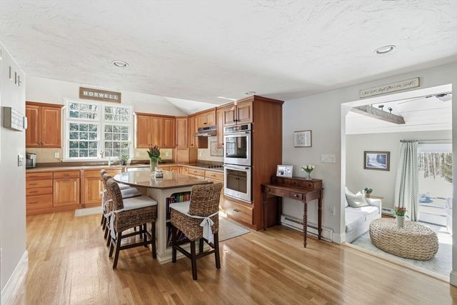 23 John Neil Dr, Norwell, MA 02061