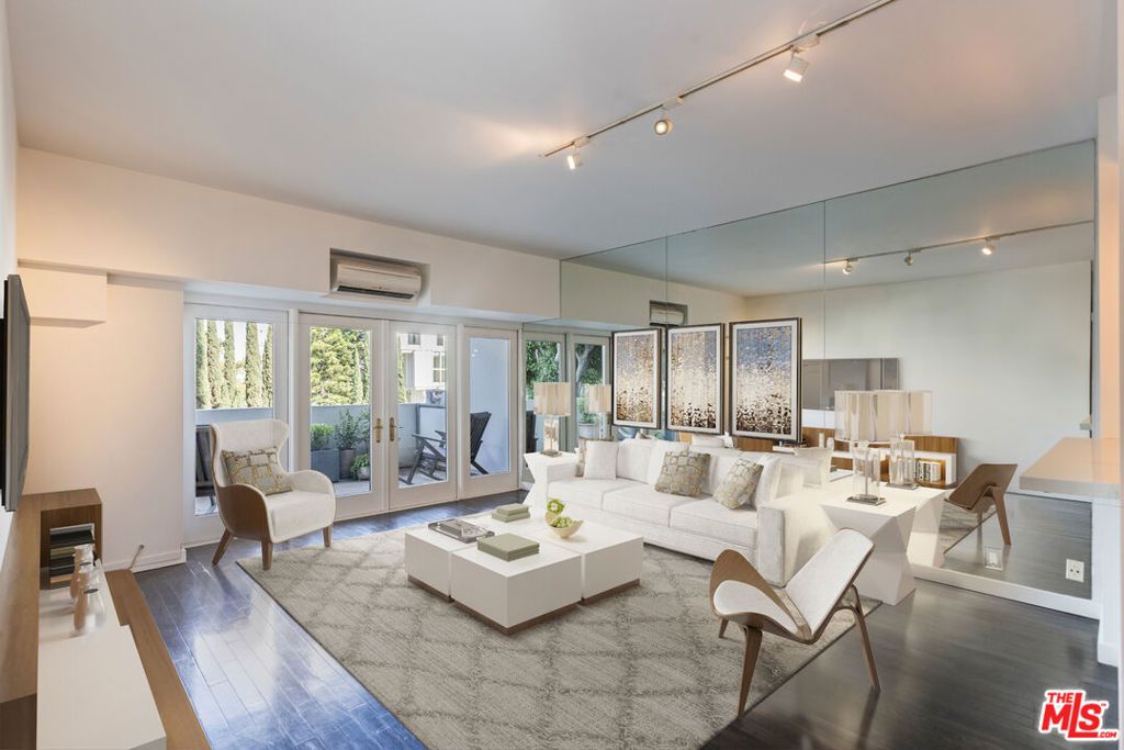 1155 N La Cienega Boulevard 110, West Hollywood, CA 90069 — photo 2