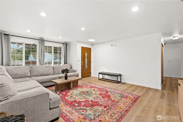 19411 112th Avenue E, Graham, WA 98338