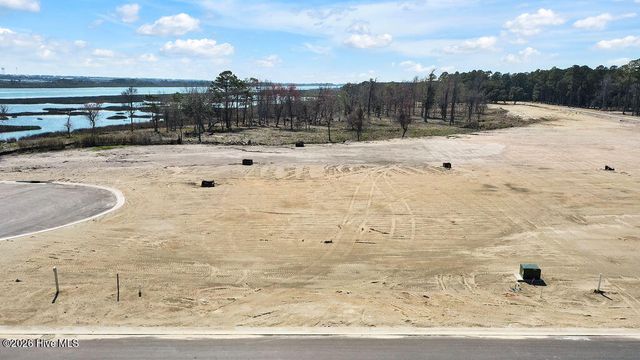 164 Wave Crest Drive, Hampstead, NC 28443