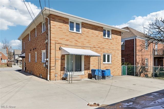 13630 Cedar Road Lower, University Heights, OH 44118