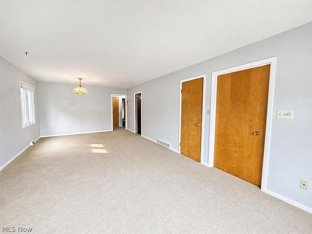 13630 Cedar Road Lower, University Heights, OH 44118