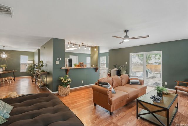 5031 Fawn Lake, San Antonio, TX 78244