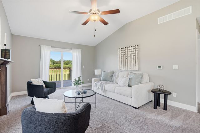 5760 NW 50th Street, Johnston, IA 50131