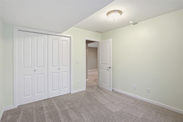 5760 NW 50th Street, Johnston, IA 50131