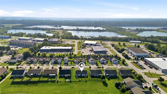 5760 NW 50th Street, Johnston, IA 50131
