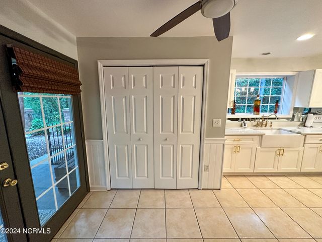 2350 Waccamaw Shores Road, Lake Waccamaw, NC 28450