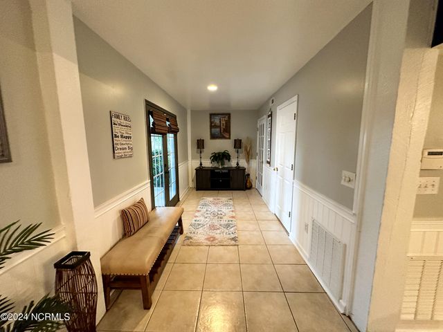 2350 Waccamaw Shores Road, Lake Waccamaw, NC 28450