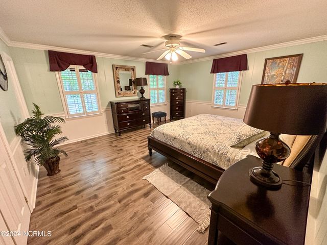 2350 Waccamaw Shores Road, Lake Waccamaw, NC 28450