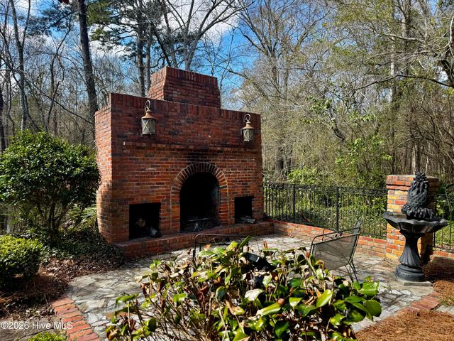 2350 Waccamaw Shores Road, Lake Waccamaw, NC 28450