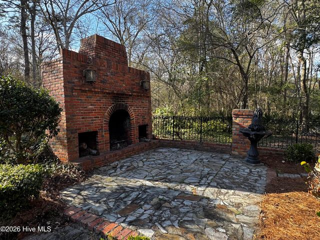 2350 Waccamaw Shores Road, Lake Waccamaw, NC 28450