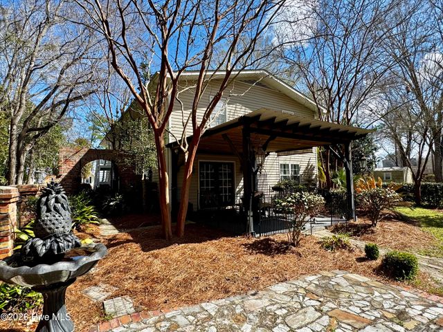 2350 Waccamaw Shores Road, Lake Waccamaw, NC 28450