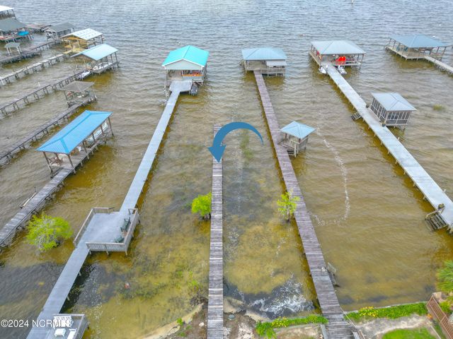 2350 Waccamaw Shores Road, Lake Waccamaw, NC 28450