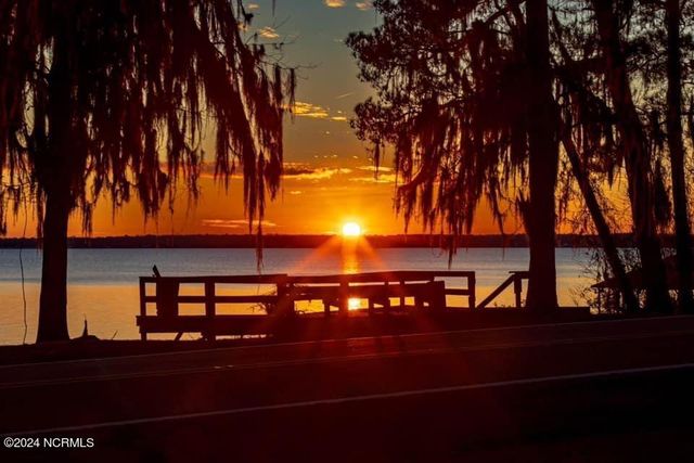 2350 Waccamaw Shores Road, Lake Waccamaw, NC 28450