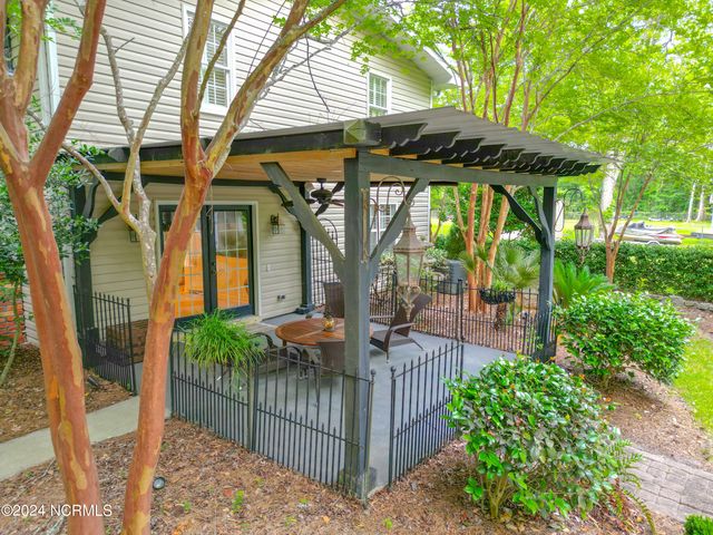 2350 Waccamaw Shores Road, Lake Waccamaw, NC 28450