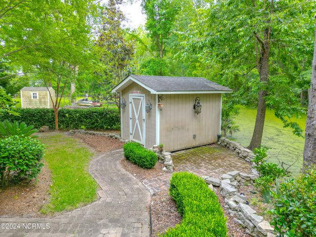 2350 Waccamaw Shores Road, Lake Waccamaw, NC 28450
