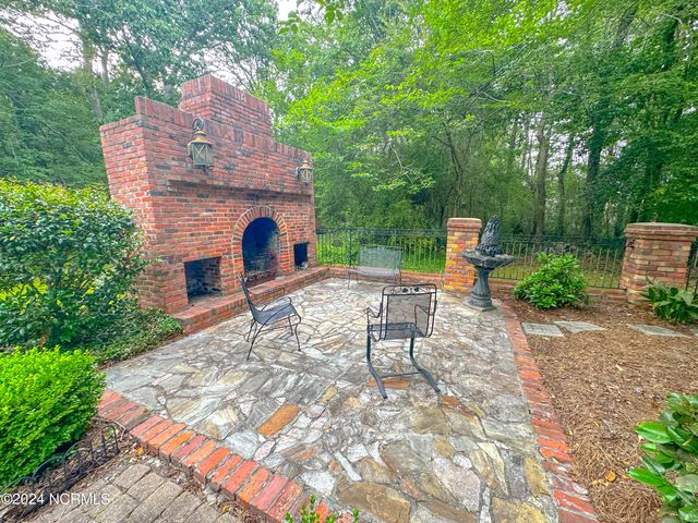 2350 Waccamaw Shores Road, Lake Waccamaw, NC 28450