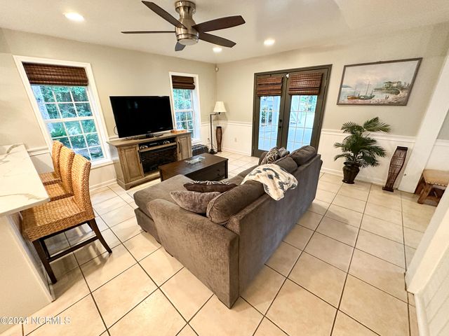 2350 Waccamaw Shores Road, Lake Waccamaw, NC 28450