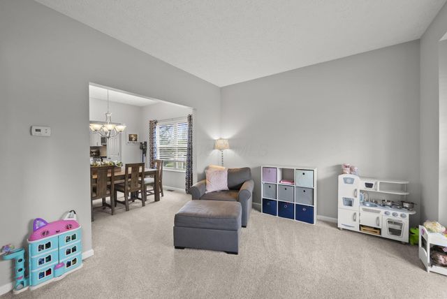 257 Wagon Trail S, Powell, OH 43065