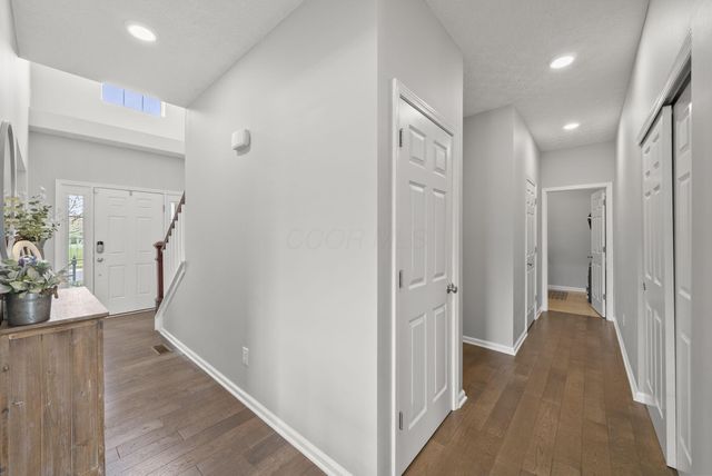 257 Wagon Trail S, Powell, OH 43065